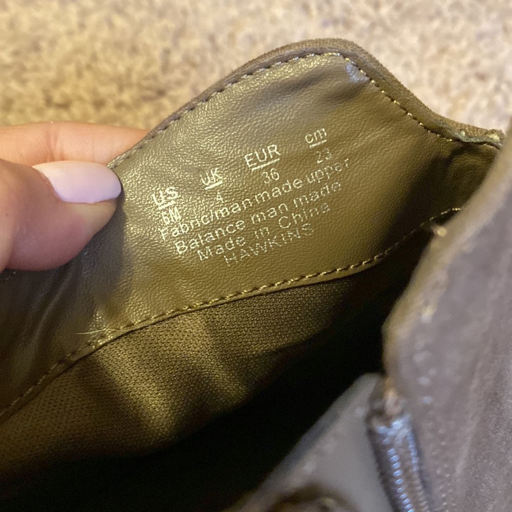 Heeled booties - Picture 10 of 11